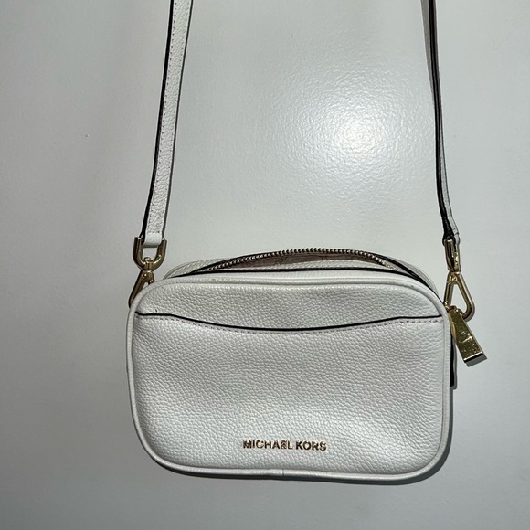 MICHAEL Michael Kors Handbags - Michael Kors camera bag
